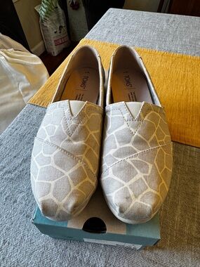 TOMS Grey with Giraffe Print Alpargata Slip-On